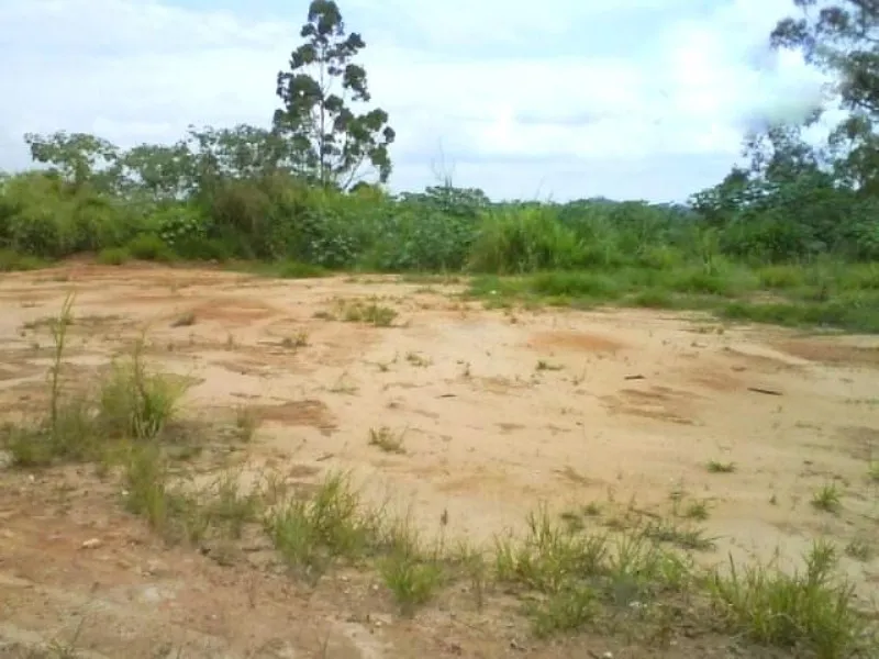 Imagem Terreno Industrial de 4.103 m² à Venda em Valinhos-SP, no Bairro Vale Verde: Oportunidade Imperdível!