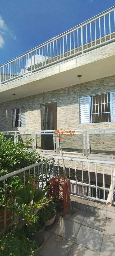 Imagem Sobrado com 3 dormitórios à venda, 240 m² por R$ 550.000,00 - Jardim Las Vegas - Guarulhos/SP