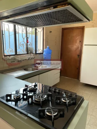 Imagem Casa Alto Padrão a Venda na Cidade Dutrta SP, c/ 4 dormitórios, 2 suítes, 5 vagas de garagem, salão de festas com churrasqueira e Piscina..