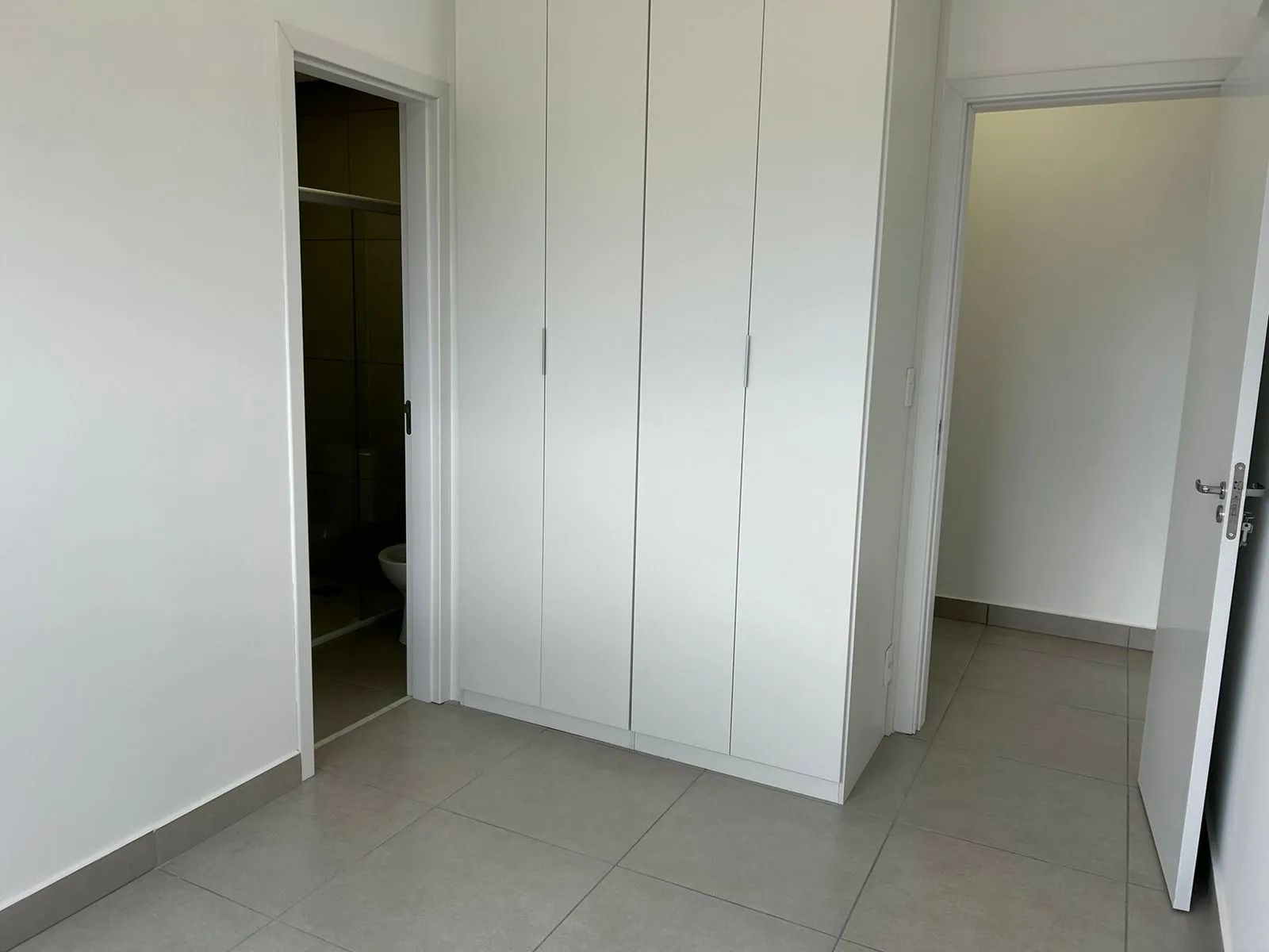 Imagem Seja o próximo morador deste incrível apartamento de 3 quartos, 3 suítes, com 2 vagas de garagem e 125,00 m2 de área total!