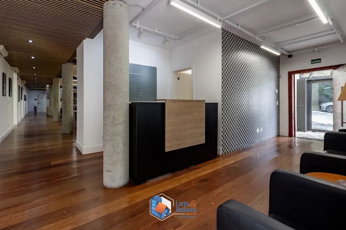 Foto do imóvel Casa comercial para venda em Perdizes, 440m² em Rua Cardoso de Almeida