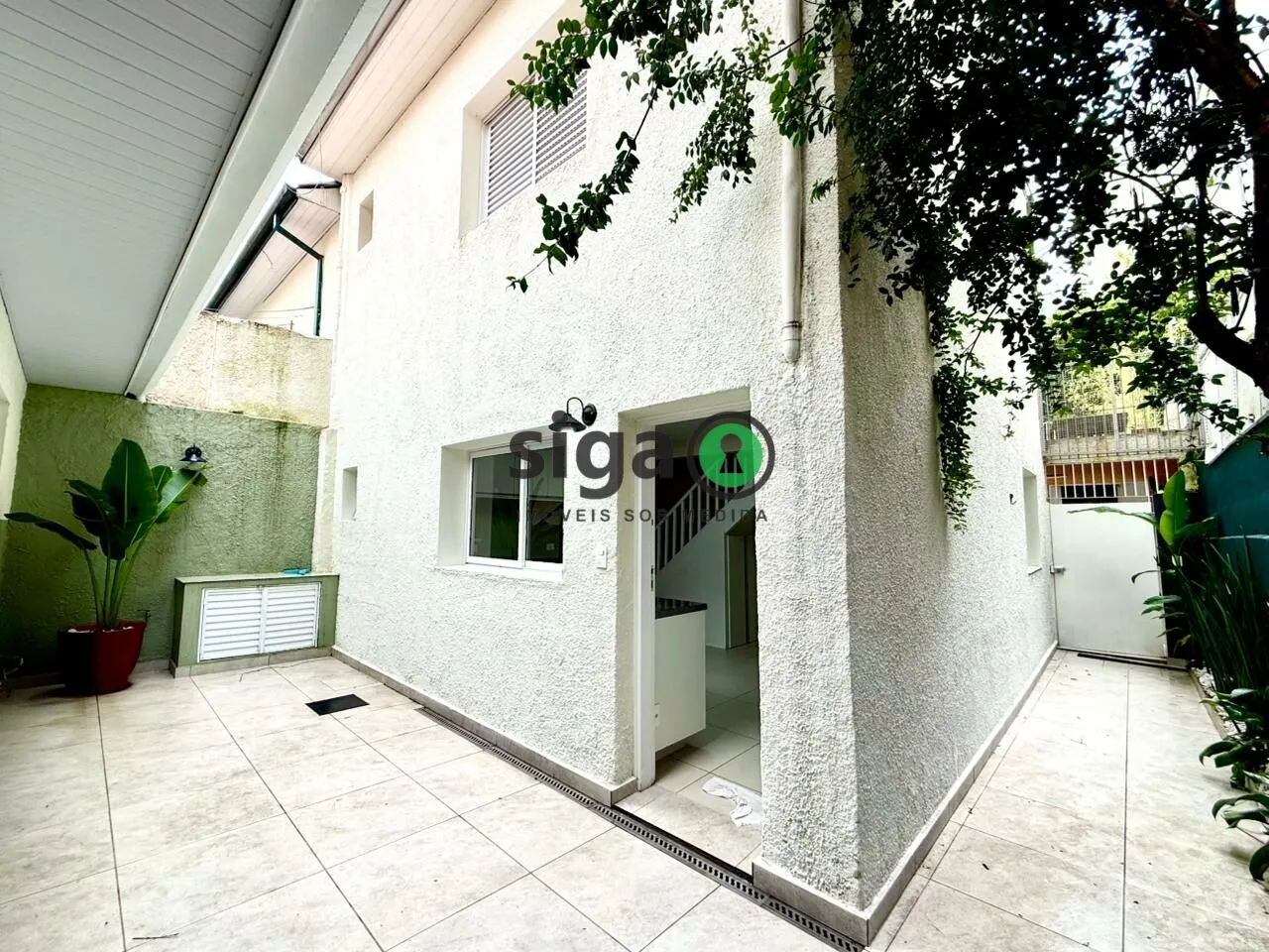 Imagem Venda de Casa de Vila em Pinheiros, com 3 suítes, 1 vaga de garagem, sem mobília