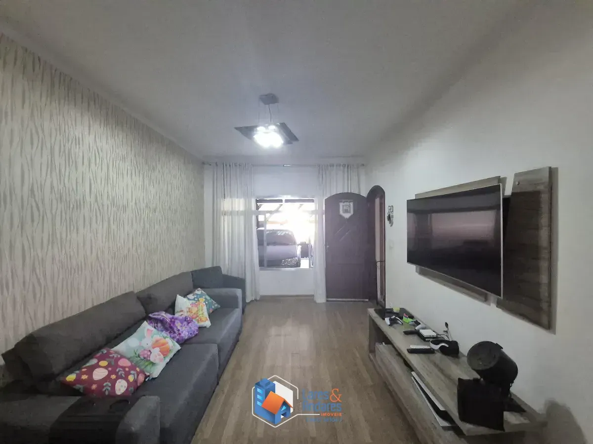 Imagem Sobrado para venda em Vila Tolstoi com 2 quartos, sendo 1 suíte, 180m²