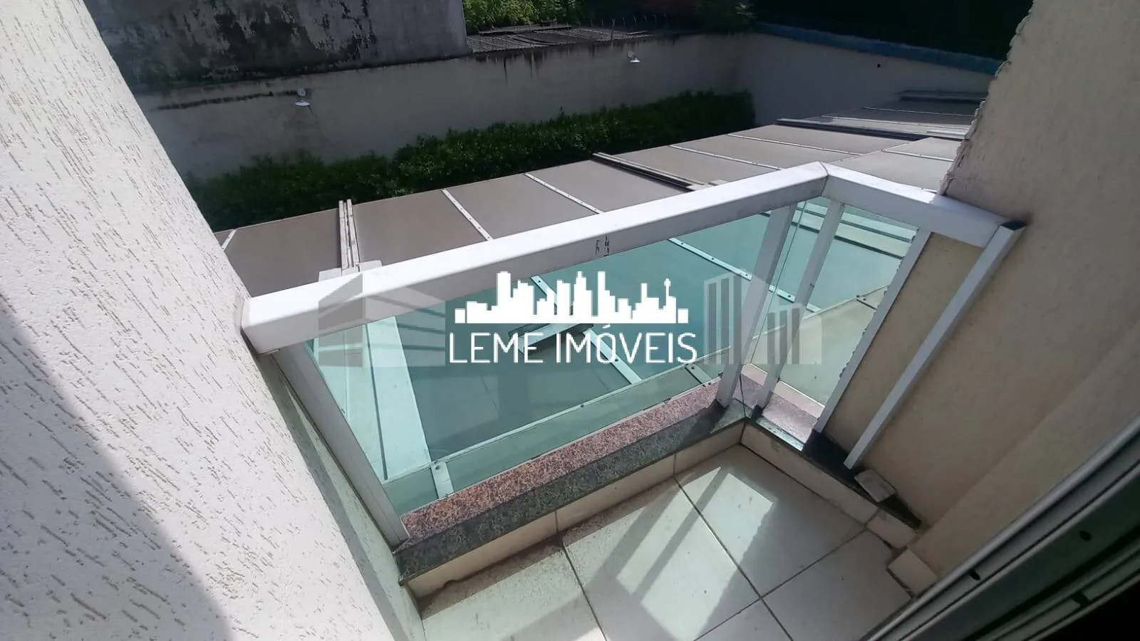 Imagem Sobrado com 4 cômodos, 2 suítes Aceita financiamento Habitacional!!!