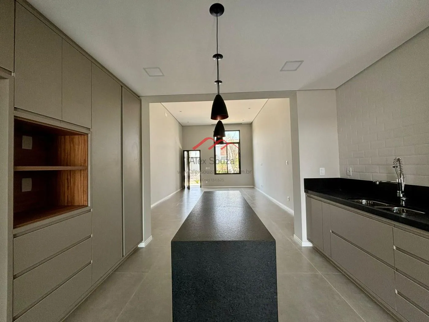 Imagem Casa em Condomínio para Venda em Hortolândia, Residencial Jardim de Mônaco, 3 dormitórios, 1 suíte, 3 banheiros, 4 vagas