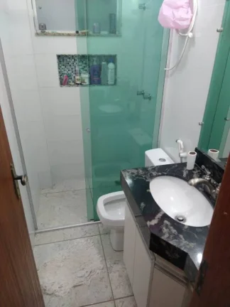 Imagem Excelente apartamento com área privativa em formato de 'U" com árvores.....