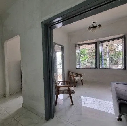Imagem Casa de 4 dormitórios, 2 banheiros para venda pronta para morar no bairro Partenon em Porto Alegre/RS.