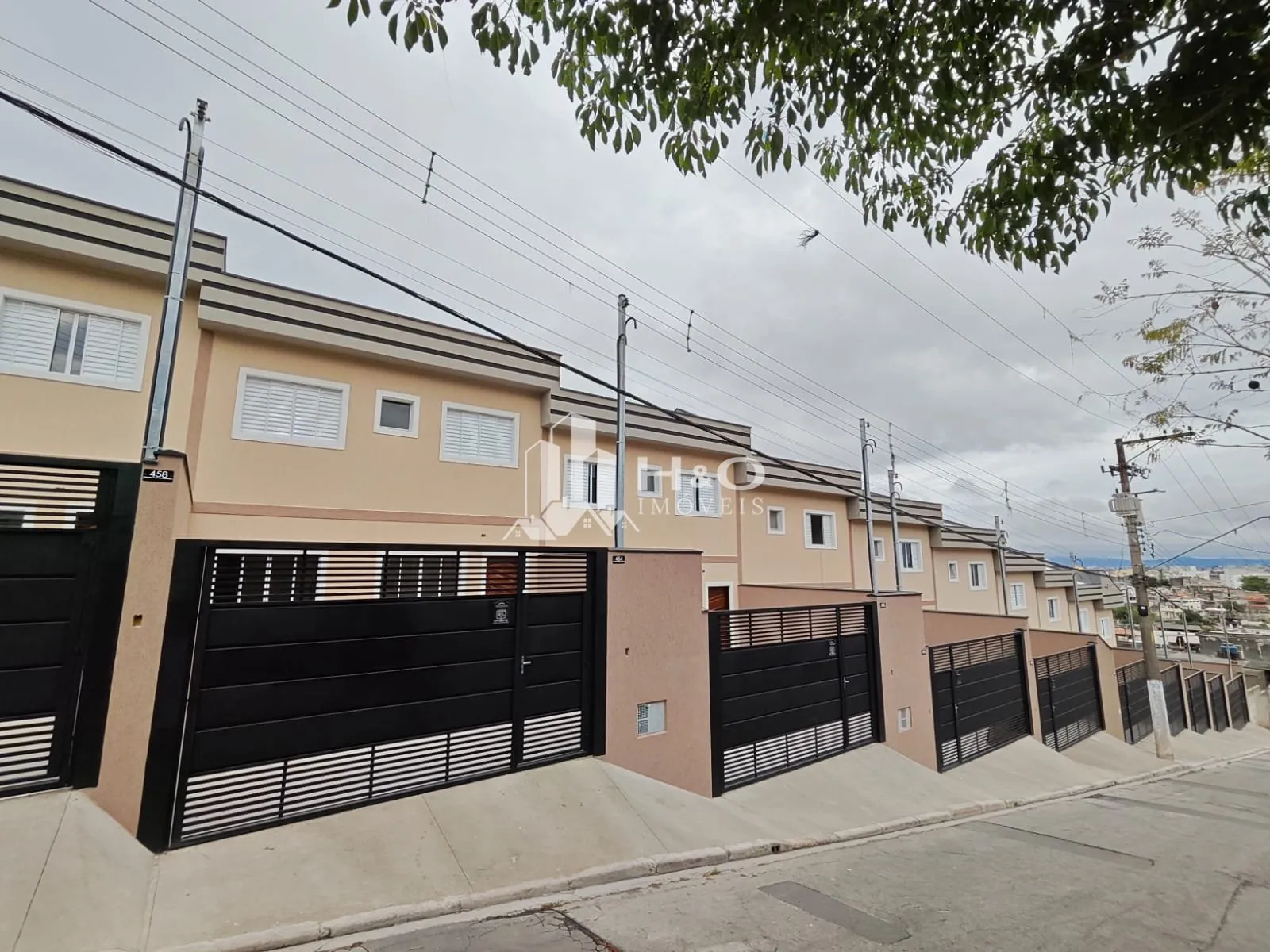 Foto do imóvel Sobrado Frontal à Venda na Vila Áurea - Guaianazes