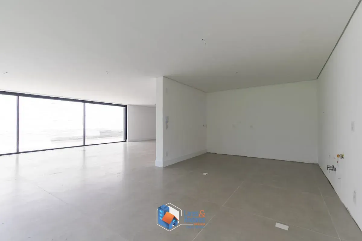 Imagem Casa em condomínio para venda em Brooklin com 3 quartos, sendo 3 suítes, 739.56m²