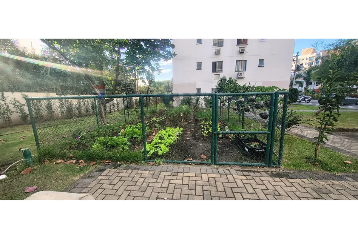 Imagem Aluga-se apartamento de 2 quartos, 1 banheiro, 1 vaga, no condomínio Dez Jacarepaguá, Anil próximo ao Parkshopping Jacarepaguá