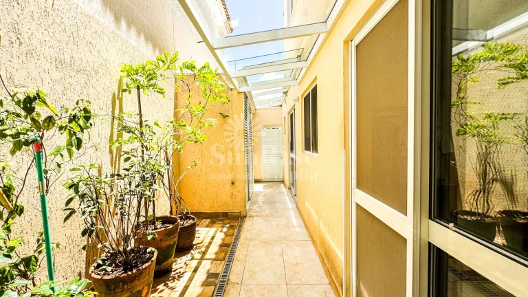 Imagem Casa de esquina com 240m² - 4 quartos - 2 suítes | Tamboré 7 - R$2.799.000 | Alphaville