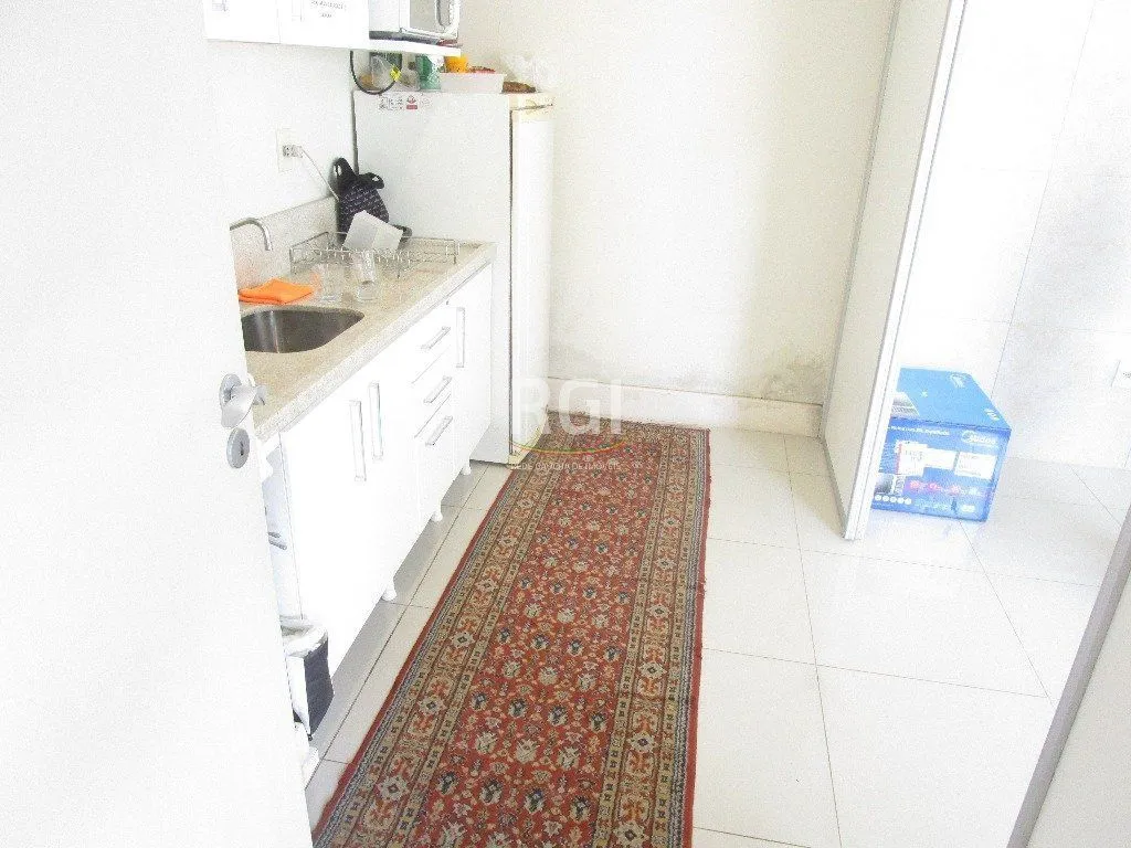 Imagem Casa para Venda - 227m², 4 dormitórios, 1 vaga - Menino Deus