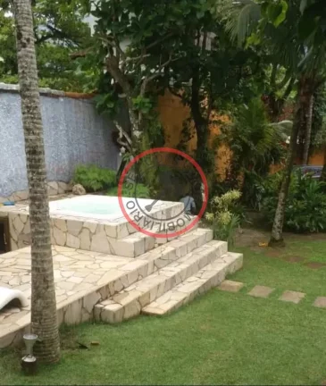 Imagem Casa Aconchegante estilo Fazenda, a uma quadra dz Praia de Maresias. com 4 quartos area gourmet, garagem e jacuzzi
