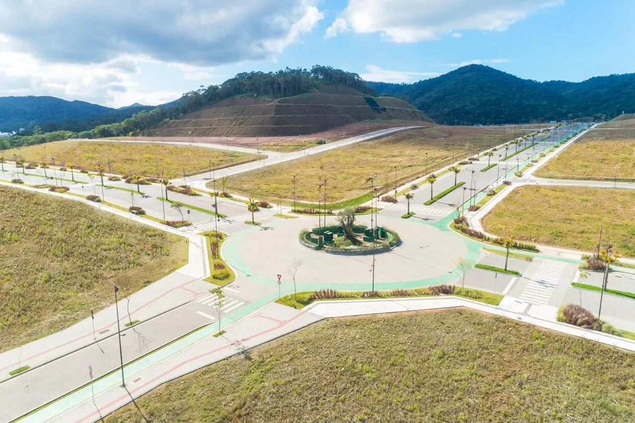 Imagem Loteamento à venda com 300m2 por R$ 750.000,00