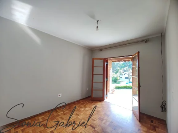 Imagem Chácara à venda em Valinhos-SP: 4 quartos, 2 salas, 4 banheiros e 280,00 m² de área no bairro Chácaras São Bento!