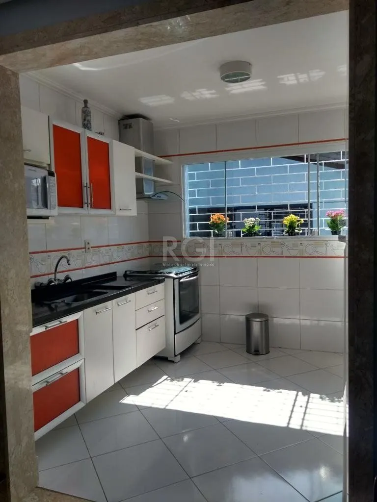 Imagem Casa para Venda - 249.86m², 3 dormitórios, sendo 1 suites, 4 vagas - Medianeira