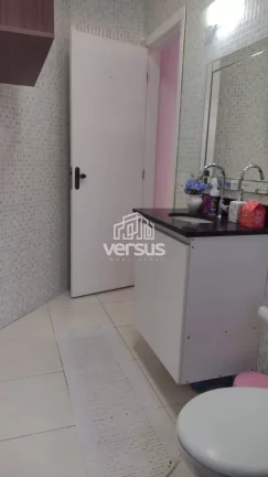 Imagem SOBRADO NA GUILHERMINA - 689MIL - PRAIA GRANDE