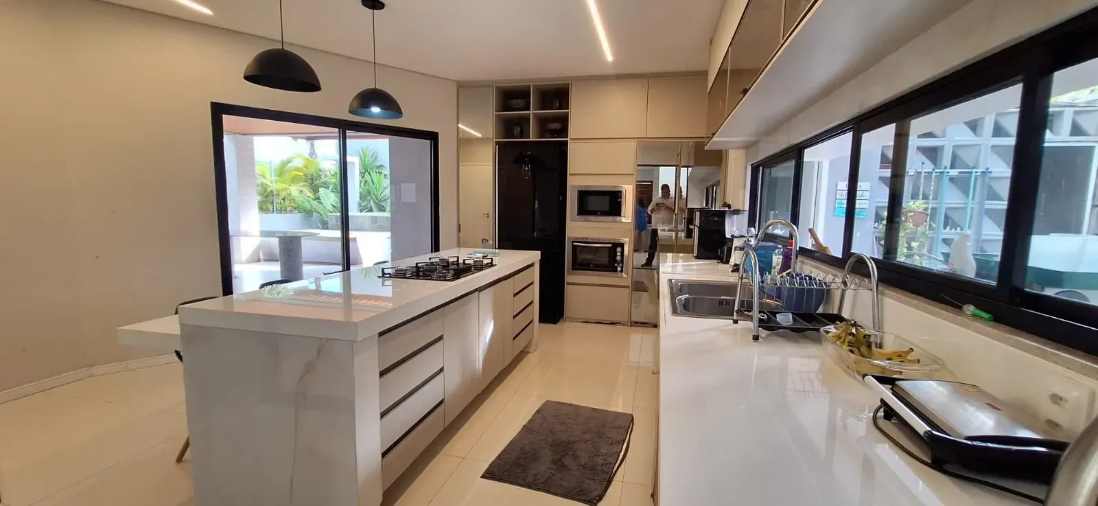 Imagem Casa de Condomínio com 3 Quartos à Venda, 420 m² em PIRES FAÇANHA - EUSEBIO