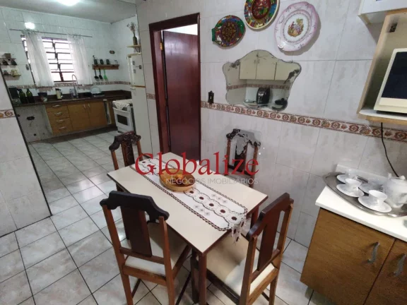 Imagem Casa Duplex com 4 suítes e uma delas com hidro-massagem, Piscina, Churrasqueira, Salão de Festas no Campo Grande em Santos (SP) por R$.1.500.000,00 !