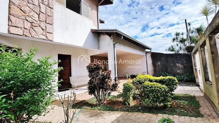 Imagem Casa a venda no Parque Alto Taquaral em Campinas!

Casa localizada no Bolsão de segurança do Alto ...