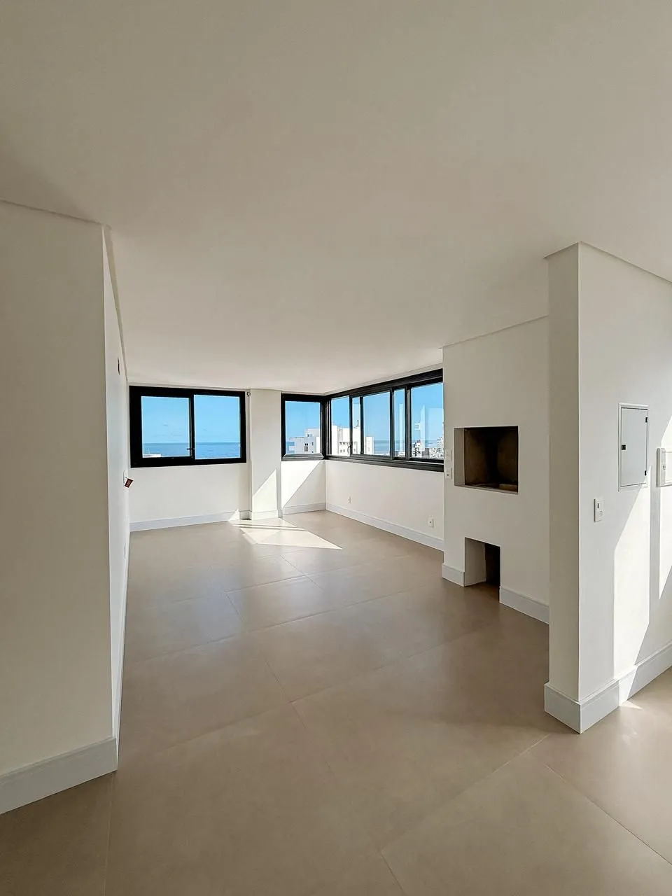 Imagem Apartamento à venda em Torres, Predial, com 2 quartos, 78.58m2