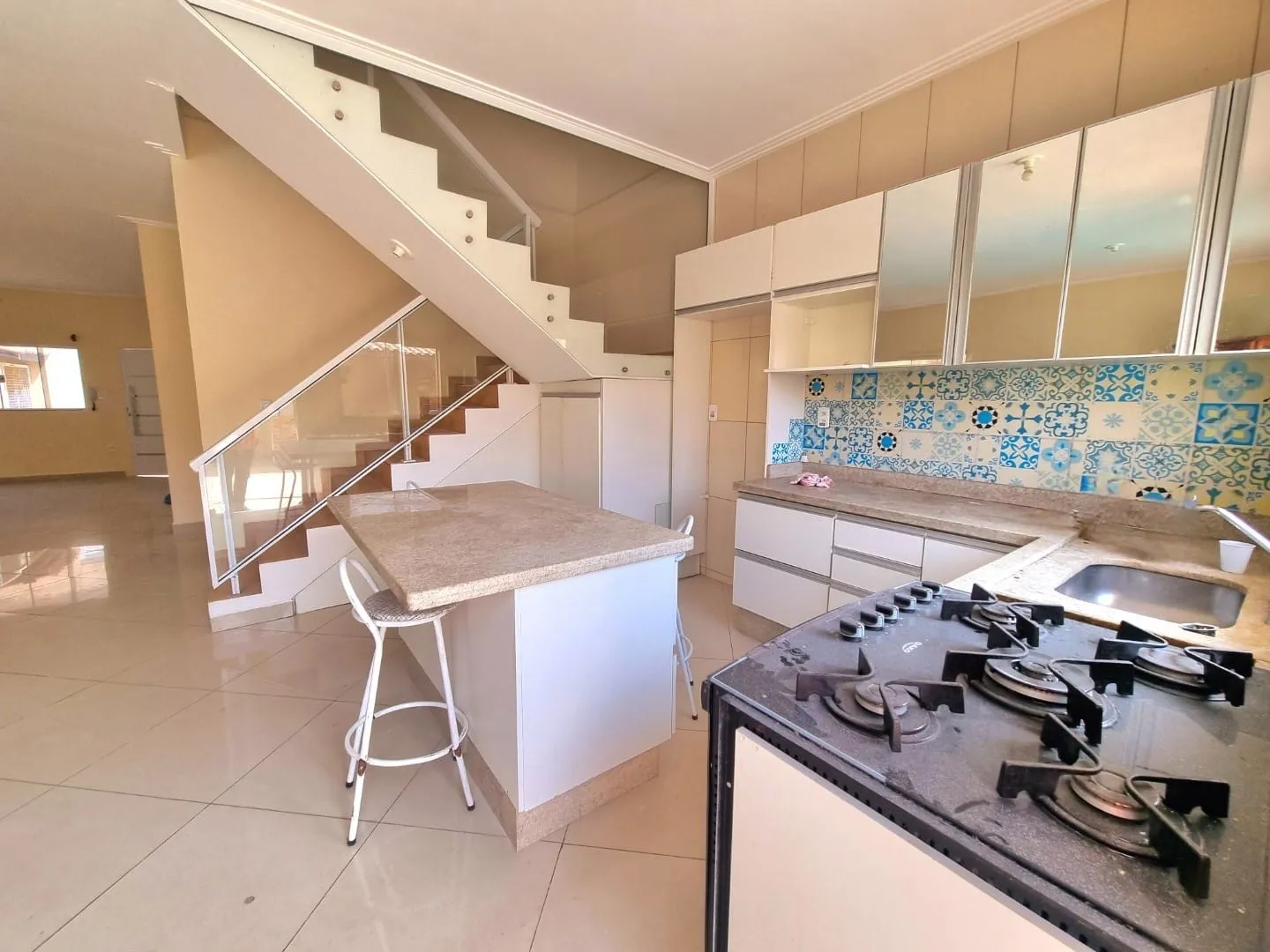 Imagem Sobrado para venda, Residencial e Comercial Portal dos Eucaliptos, Pindamonhangaba, SP