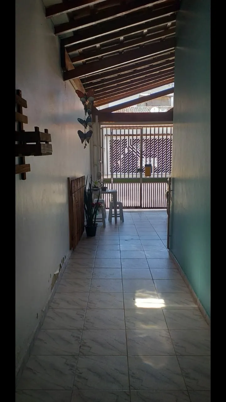 Foto do imóvel Casa à venda 2 Quartos, 2 Vagas, 125M², Parque Arco Íris, Taubaté - SP