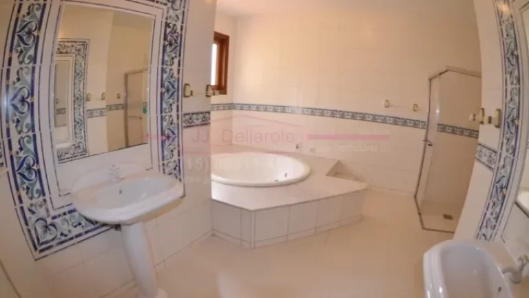 Imagem Sítio a venda em Porto Feliz, interior de São Paulo, km 90,5 Castelo Branco. Terreno: 20.732,18m2....
