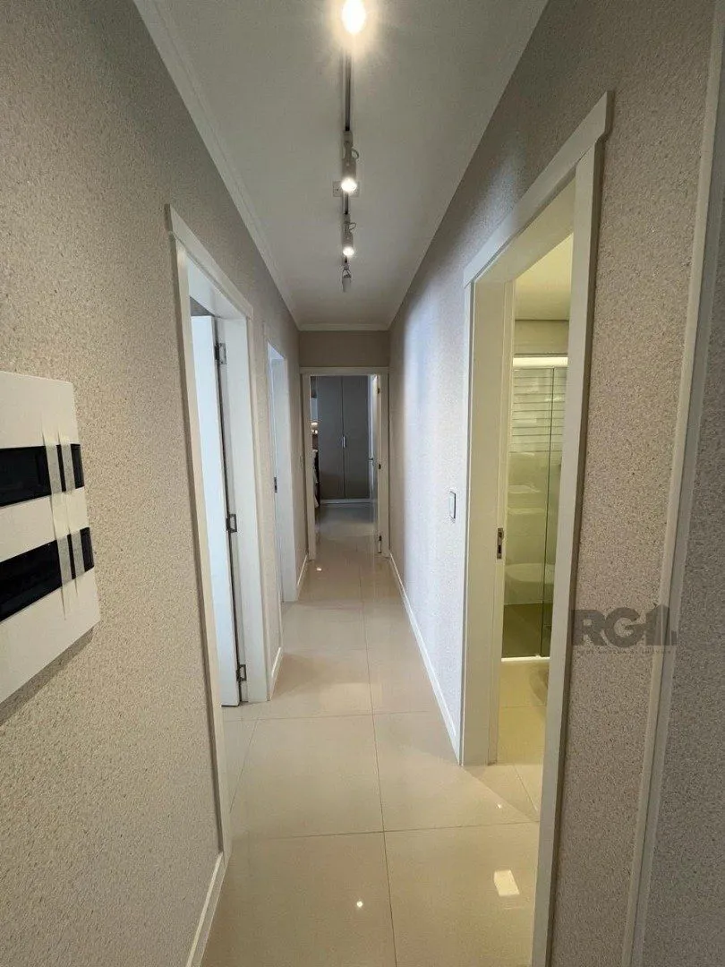 Imagem Apartamento com 2 dormitórios, sendo uma suíte, em empreendimento diferenciado em Capão da Canoa, no bairro Navegantes, próximo à divisa de Atlântida
