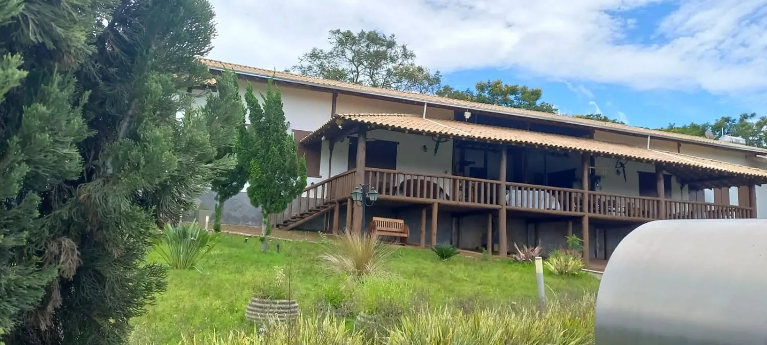 Imagem Vendo uma lindíssima fazenda na cidade de Oliveira/MG com 420 hectares de terra,
