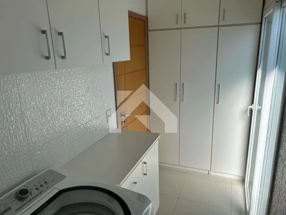Imagem Casa de Condomínio em Jardim do Golf I - Jandira