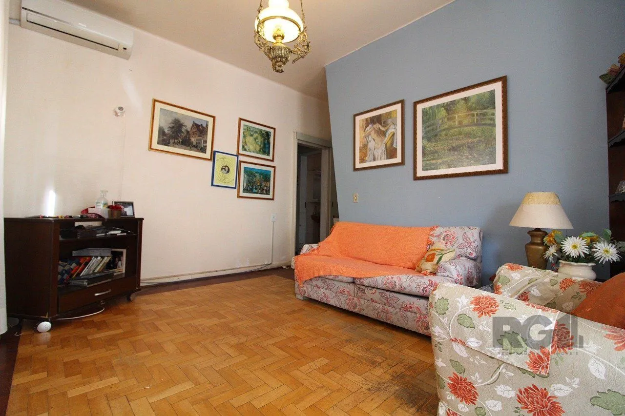 Imagem Casa à venda 4 quartos (dormitórios), suíte, 3 vagas - Partenon, Porto Alegre
