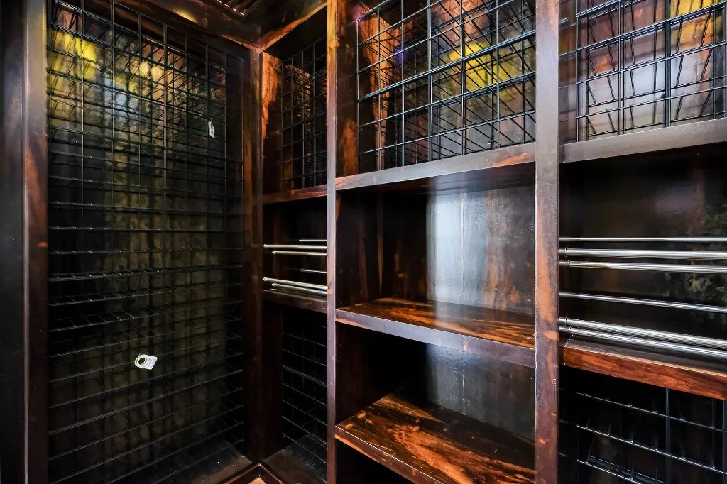 Imagem Imperdível apartamento à venda em São Paulo-SP, no Jardim Guedala: 2 quartos, 2 suítes, 4 banheiros, 4 vagas na CONDOMÍNIO PLACE DES VOSGES!