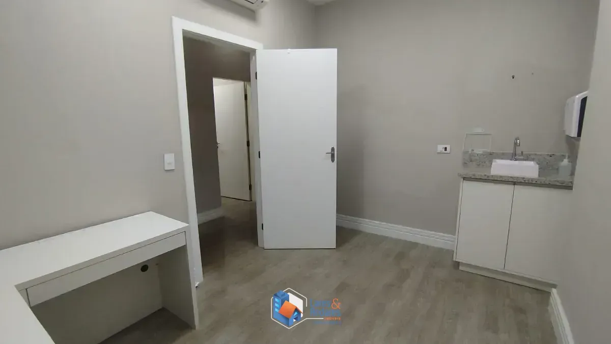 Imagem Casa comercial para venda e locação em Indianópolis, 500m²