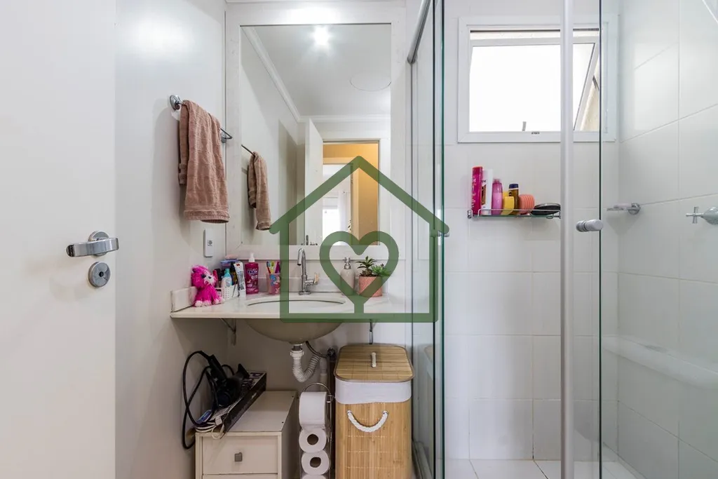 Imagem Apartamento no 7º andar no Condomínio Terra Nova Vista Alegre em Porto Alegre, na região privileg...