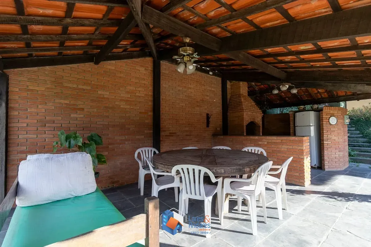 Imagem Casa comercial para venda em Guarapiranga, 650m²
