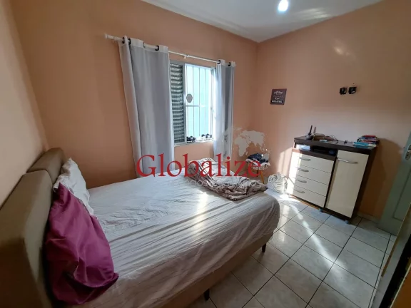 Imagem Apartamento à venda com 2 quartos, 1 banheiro, 1 vaga por R$245.000,00 no Macuco em Santos