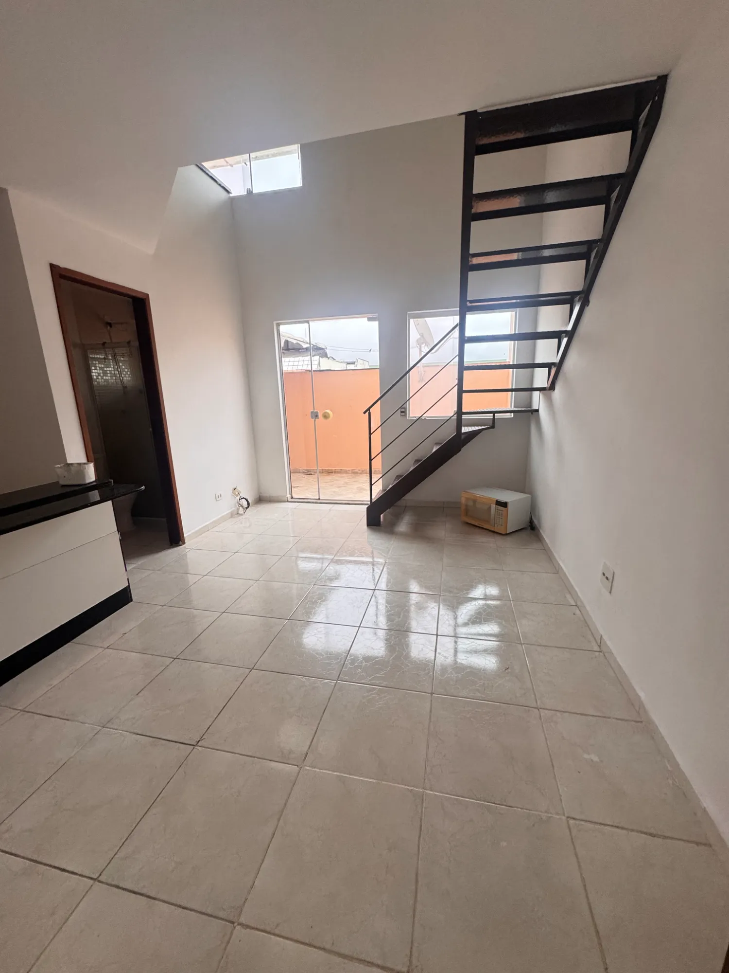 Flat com 1 Quarto à Venda, 44 m² em Jardim Britânia - Caraguatatuba