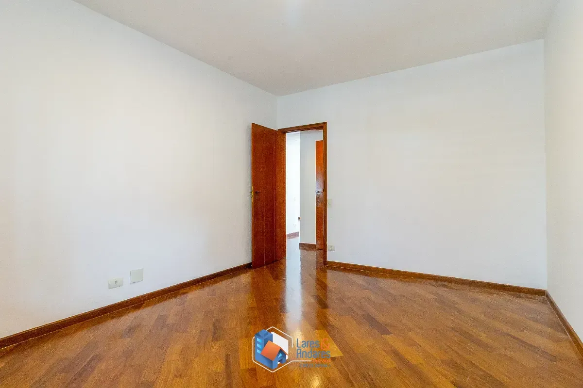 Imagem Apartamento para venda em Campo Belo com 3 quartos, sendo 1 suíte, 236m²