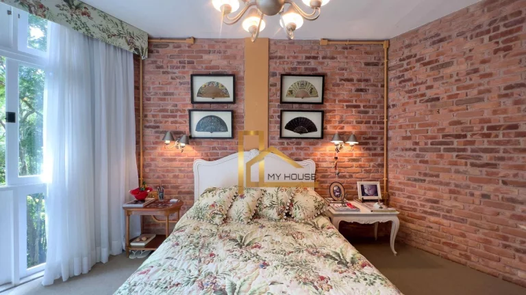 Imagem Casa com 4 dormitórios sendo 2 suítes à venda, 285 m² por R$ 1.600.000 - Golfe - Teresópolis/RJ