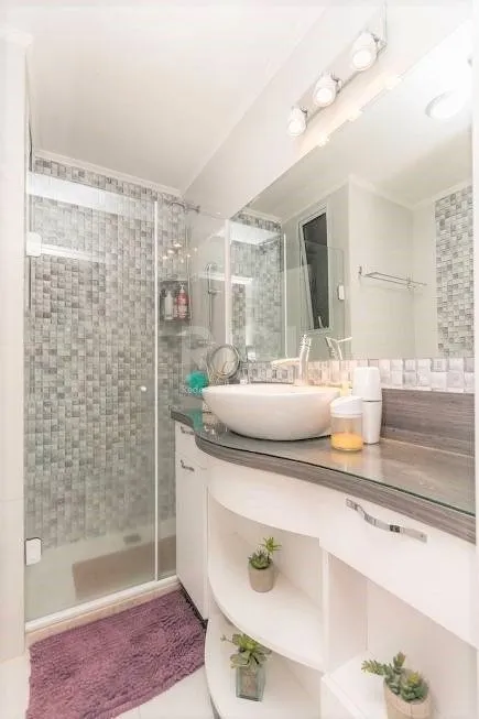 Imagem Cobertura para Venda - 180m², 3 dormitórios, sendo 1 suites, 1 vaga - Petrópolis