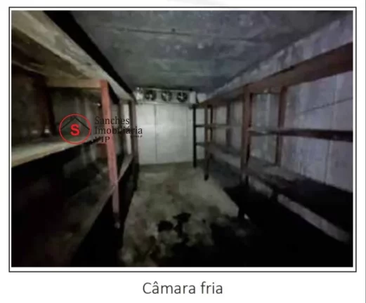 Imagem PREDIO COMERCIAL IMIGRANTES 2.297,96 m Terreno 3.225,00 m Construção 28 Anos Padrão Construtivo: Superior AVCB: OK salas por andar 03 Andares 5
