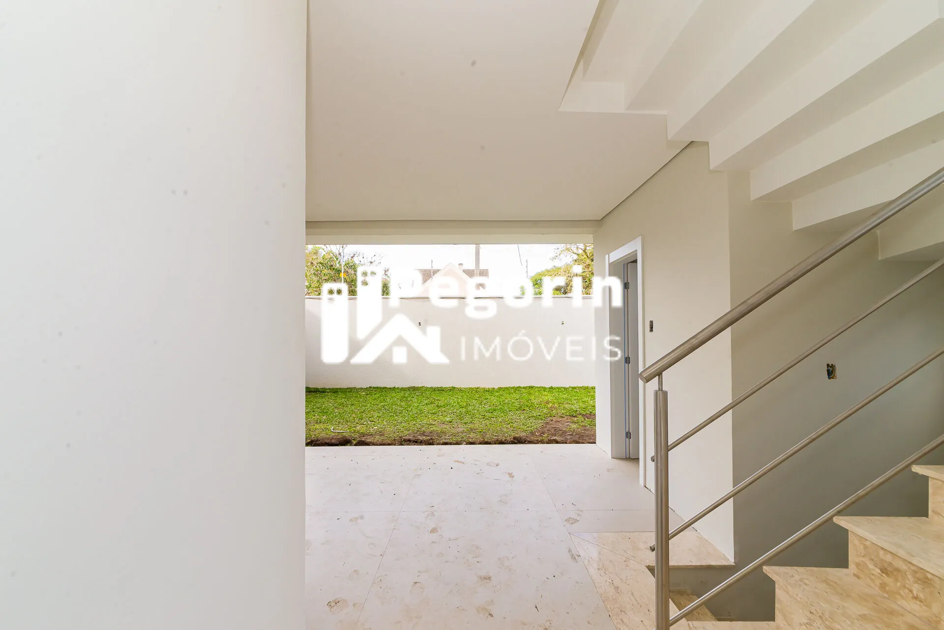 Imagem Casa Triplex 03 quartos todos com suíte
