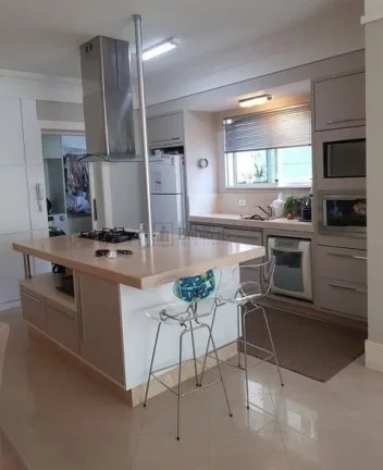Imagem Ótimo apartamento quadra mar em Balneário Camboriú.