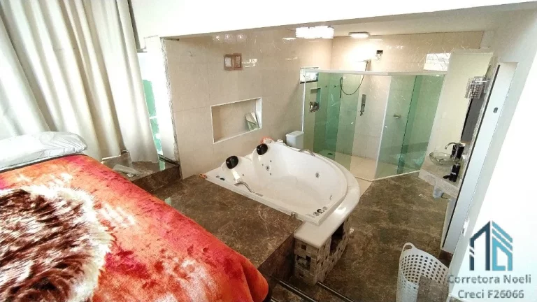 Imagem (PERMUTA) Casa a venda, 07 quartos sendo 03 suítes, com piscina, no Atuba em Colombo PR