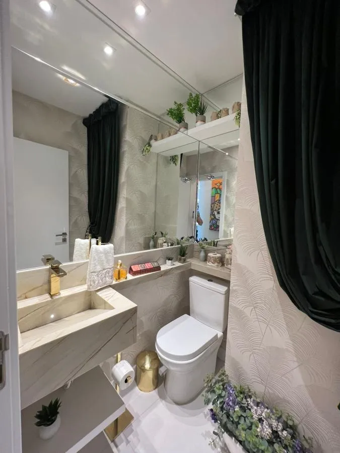 Imagem Apartamento para Venda em Itapema, Meia Praia, 3 dormitórios, 3 suítes, 4 banheiros, 2 vagas