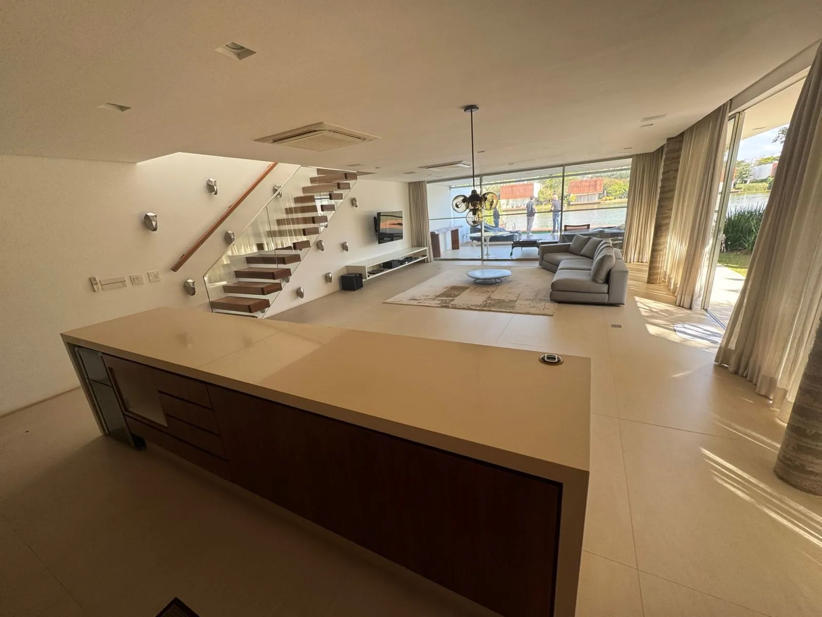 Imagem Casa à Venda na Vila Fasano do Lago com 4 Suítes no Cond. Fazenda Boa Vista