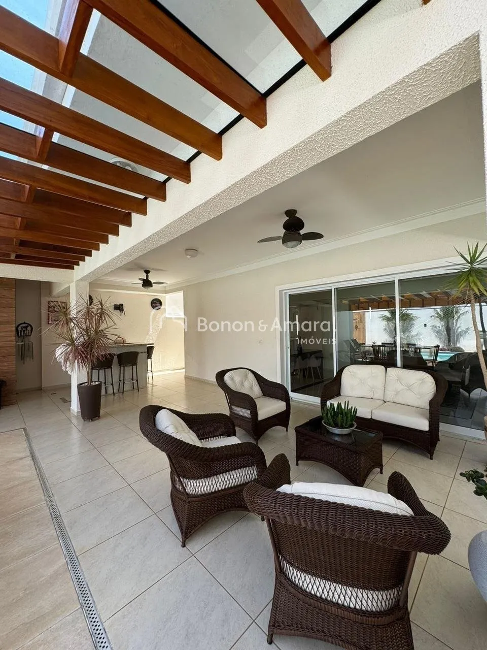 Imagem Sobrado de Alto Padrão à Venda - Condomínio Yucatan - Paulínia/SP