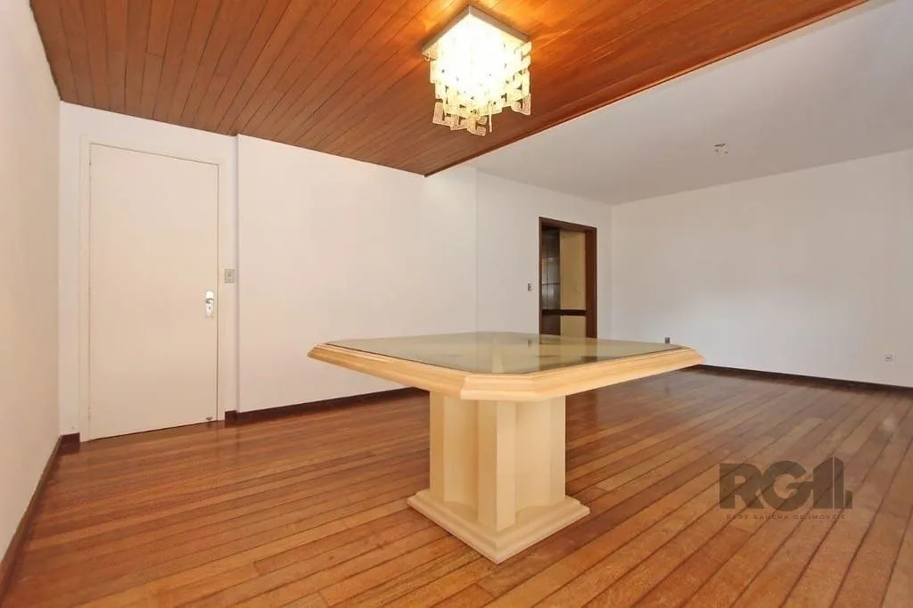 Imagem Excelente apartamento de 148m² com 3 dormitórios e 2 vagas.