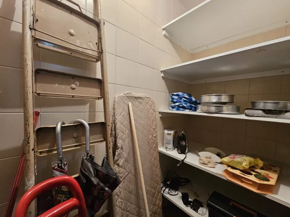 Imagem Apartamento de 3 quartos (sendo 1 suite com varanda e 1 quarto revertido) em Agriões, Teresópolis RJ